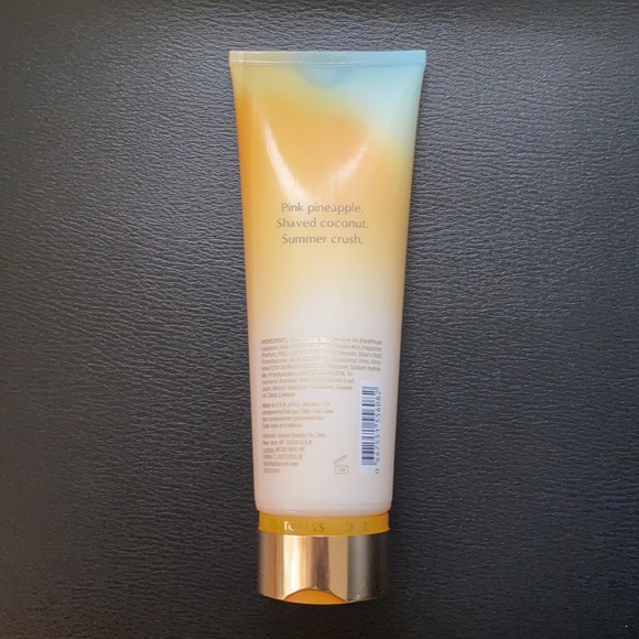 Victoria’s Secret Fragrance Lotion - Picture 2 of 3